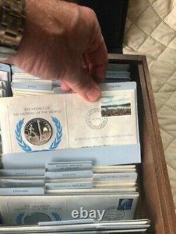 101 Sterling Silver Proof Medals of the Nations of the World case United Nations