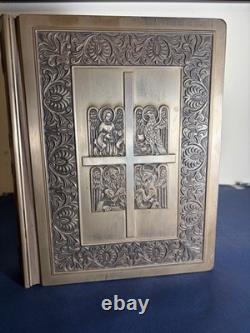1974/1975 Franklin Mint Family Bible 12oz Sterling Silver King James Version, j87