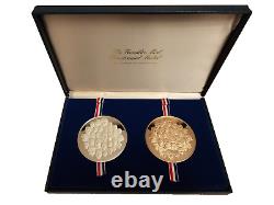 1975 Franklin Mint Bicentennial Medal 4 oz Silver and 4 oz Bronze Set Box, COA