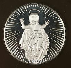 1975 The First Christmas. 925 Sterling Silver Proof Franklin Mint Holiday Medal