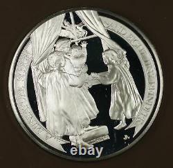 1982 Keeping an Eye On Santa Sterling Silver Proof Franklin Mint Holiday Medal