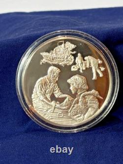 925 Sterling Silver Round Franklin Mint 1976 Yearbook Dec Oil Spill 31 G Medal