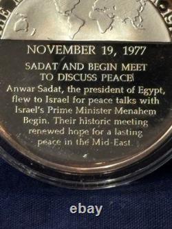 925 Sterling Silver Round Franklin Mint 1977 Yearbook Discuss Peace 31G