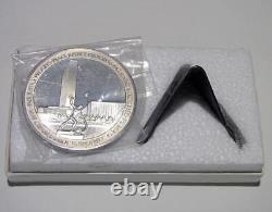 Franklin Mint 1970 United Nations 5.5 Ounce Sterling Silver Medal with Stand