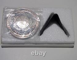 Franklin Mint 1970 United Nations 5.5 Ounce Sterling Silver Medal with Stand