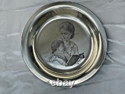 Franklin Mint 1974 Sterling Silver Mother's Day Plate ==Mother & Child Scene==8