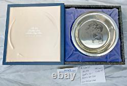 Franklin Mint 1976 Sterling Silver Mother's Day Plate ==Mother & Child Scene==8