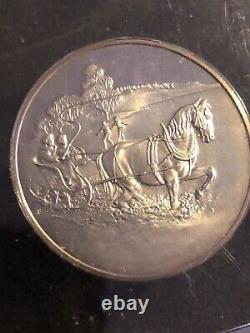 Franklin? Mint? Sterling 1960? Medallion Holiday? Couple? Skating Sleigh Ride