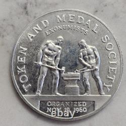 Lot of 3.925 Sterling Silver Rounds 2.547 Troy Oz (READ)