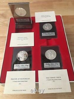 Rare 1971-75 Franklin Mint Sterling 20 Silver Round Medal Christmas Holiday