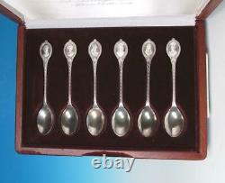 The Sovereign Queens Spoon Collection Franklin Mint Sterling Silver w COA & Box