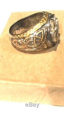 Vintage mens two tone sterling silver Celtic cross ring with emerald